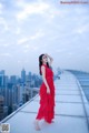 Beauty Crystal Lee ventured into blooming on the roof of a high-rise building (8 photos) P5 No.de553a